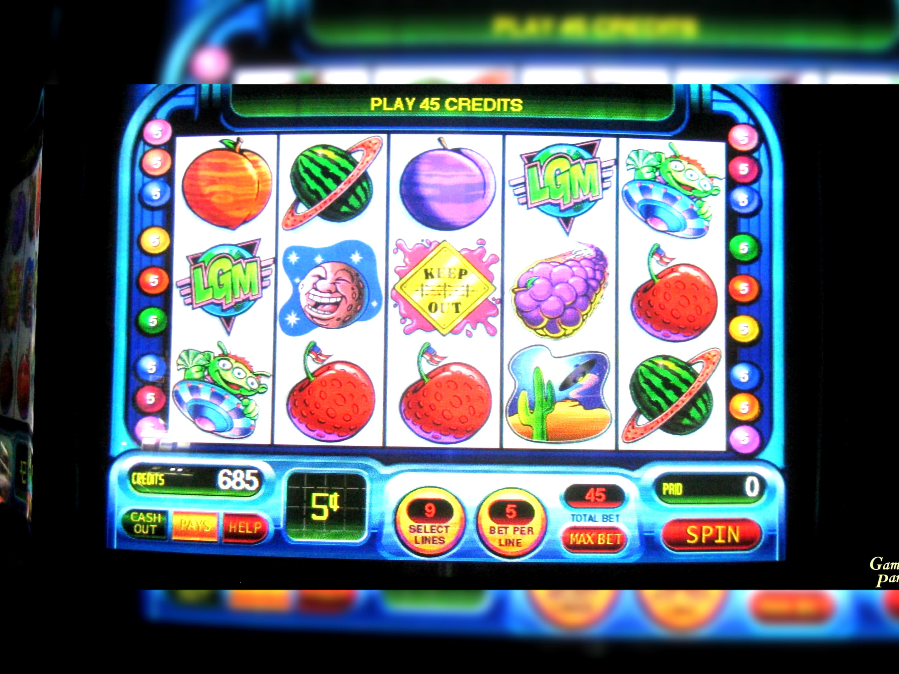 €350 Daily freeroll slot tournament at King Billy Casino