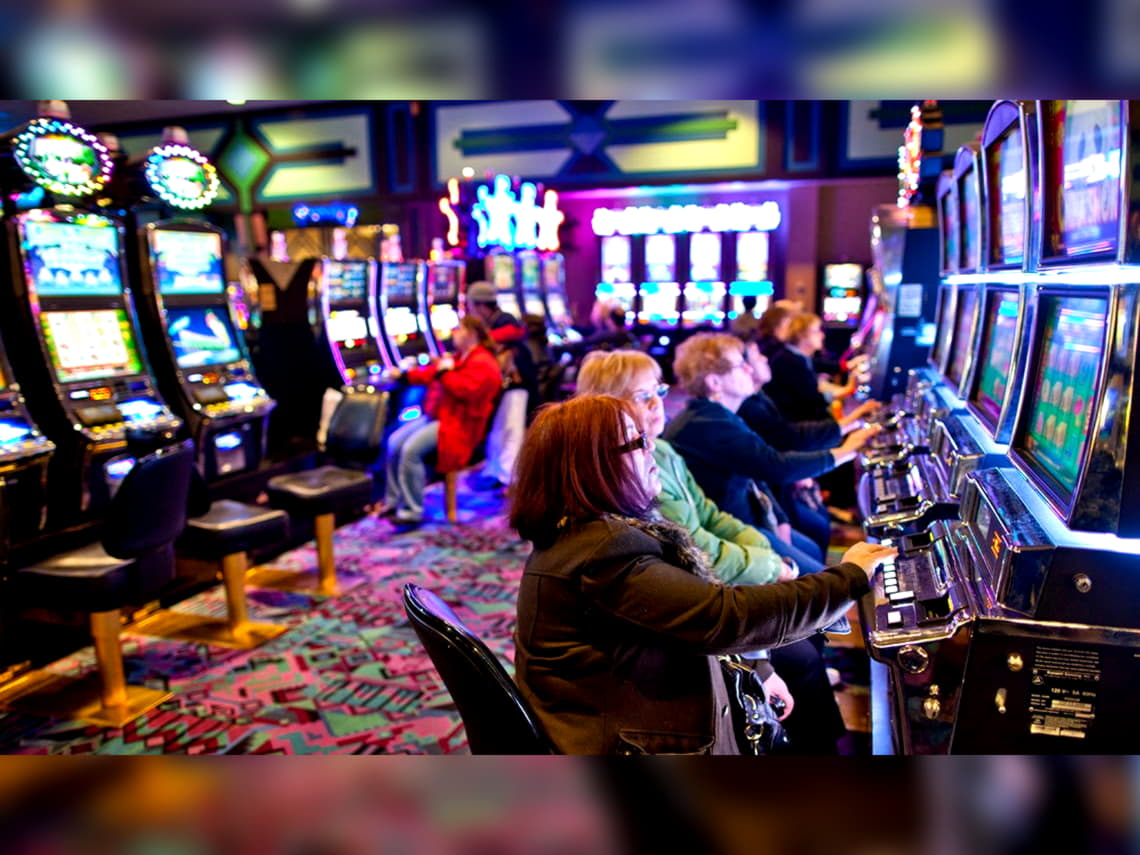 $240 Daily freeroll slot tournament at Unique Casino