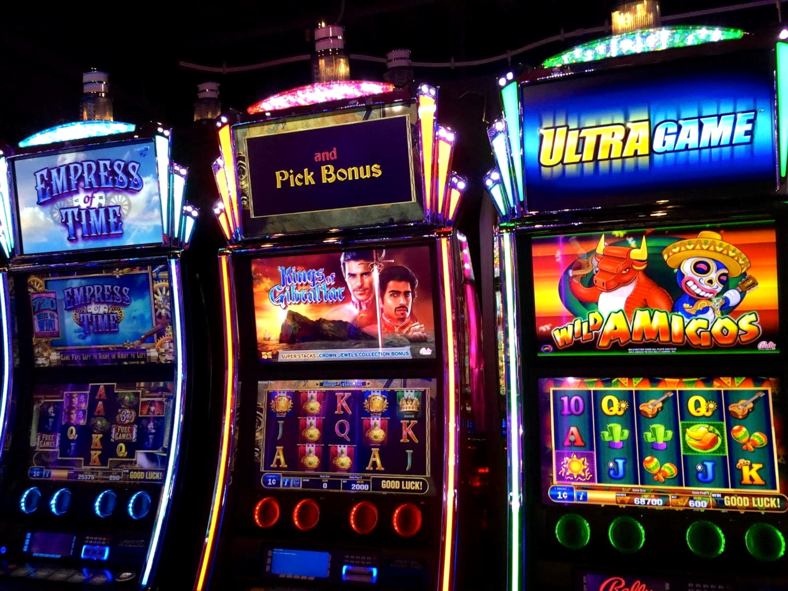 €990 Daily freeroll slot tournament at Zet Casino
