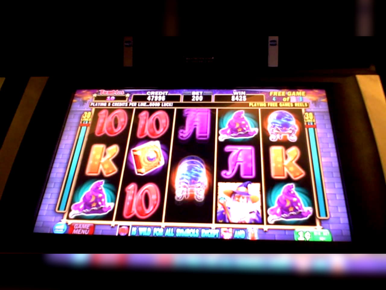 290 Free casino spins at CasiPlay Casino