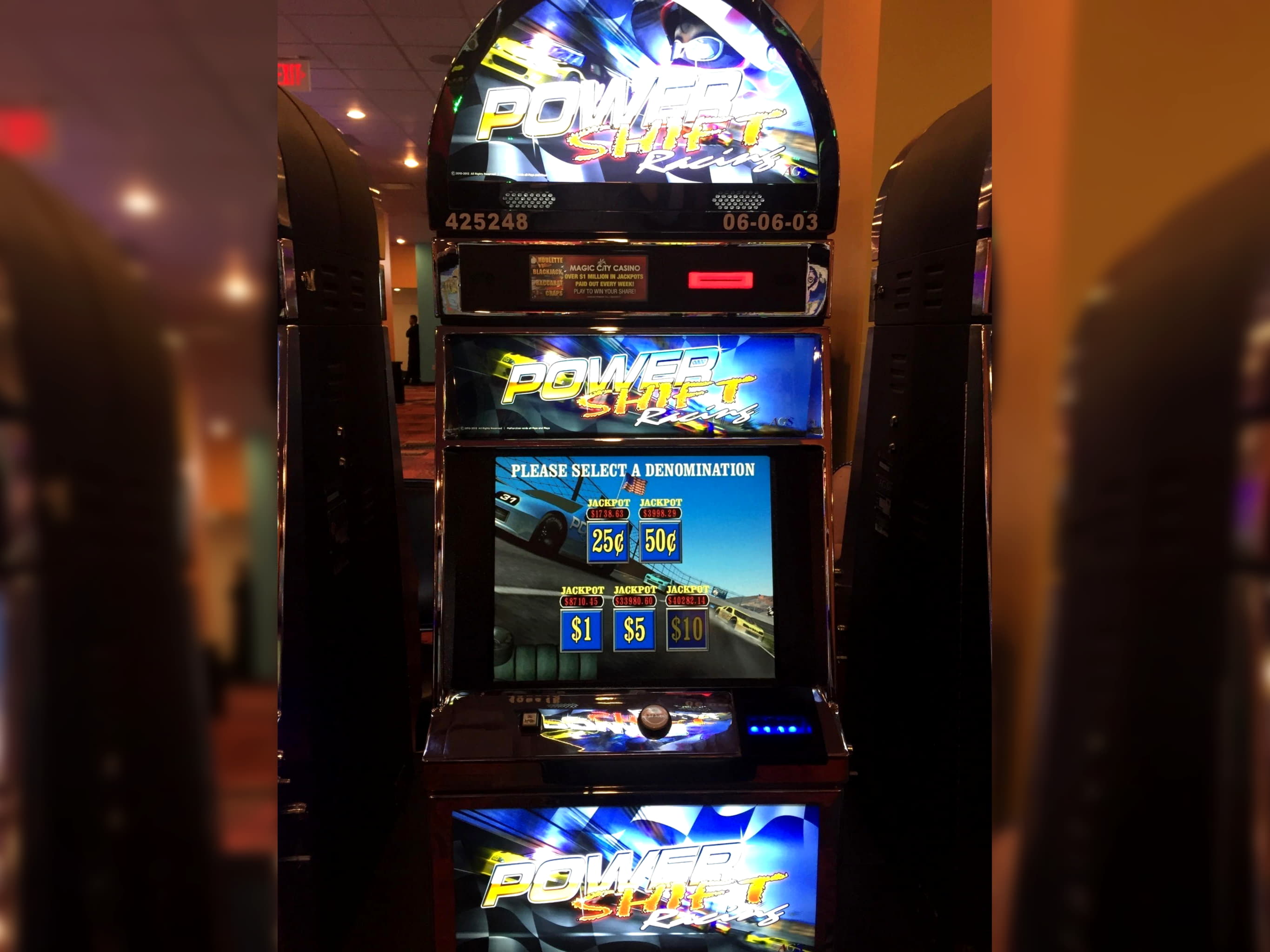 €930 Mobile freeroll slot tournament at Casinia Casino