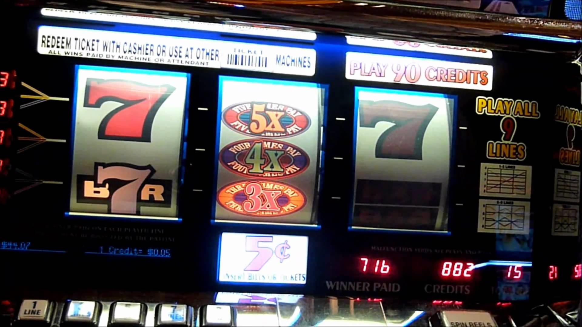 111 Free casino spins at YoYo Casino
