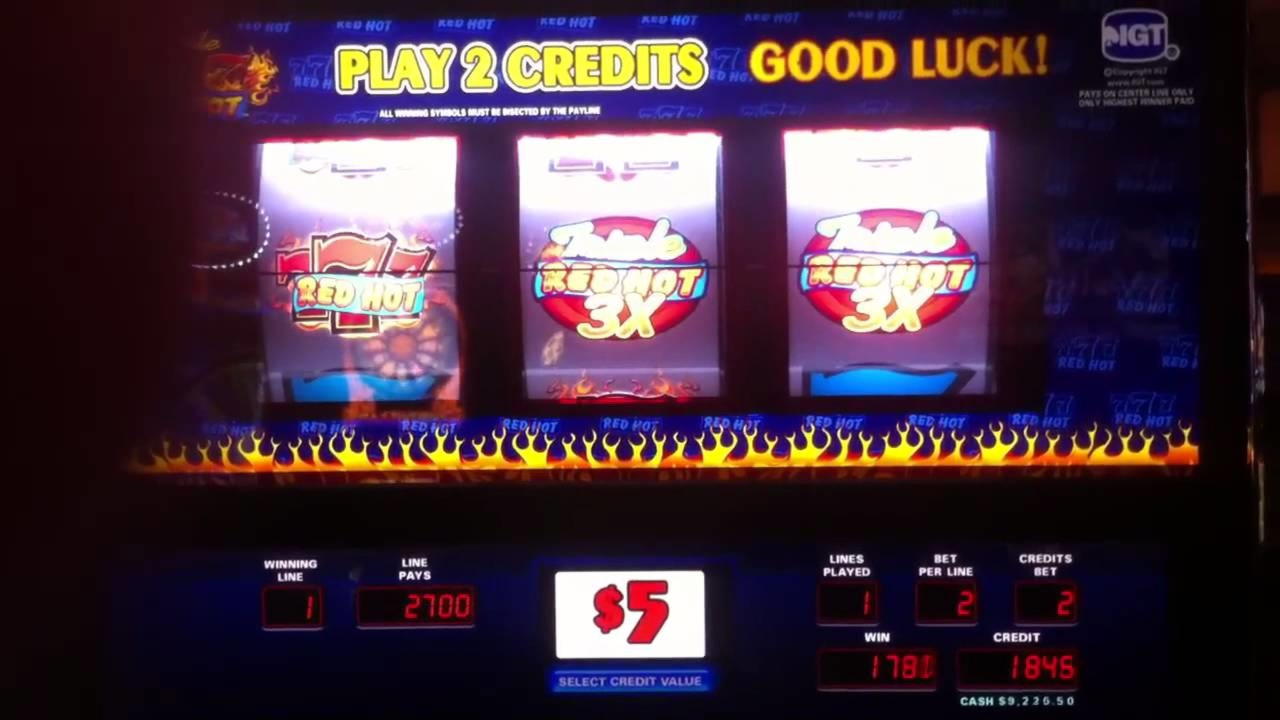 £825 Daily freeroll slot tournament at YoYo Casino