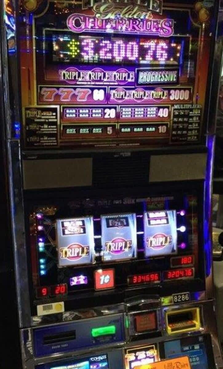 EUR 44 Mobile freeroll slot tournament at 888 Casino