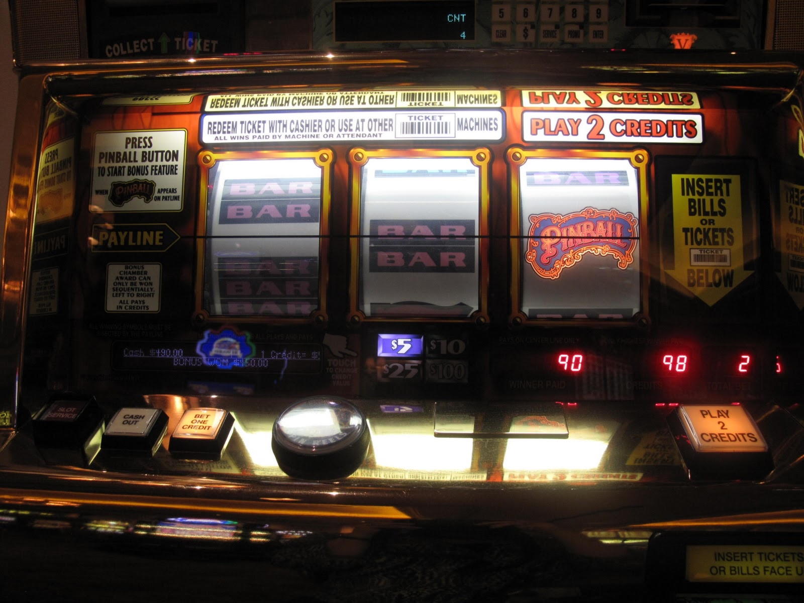 €2760 No deposit bonus code at Slotty Dubai Casino