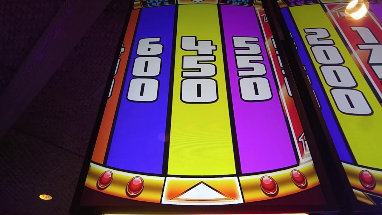 215% First Deposit Bonus at Malina Casino