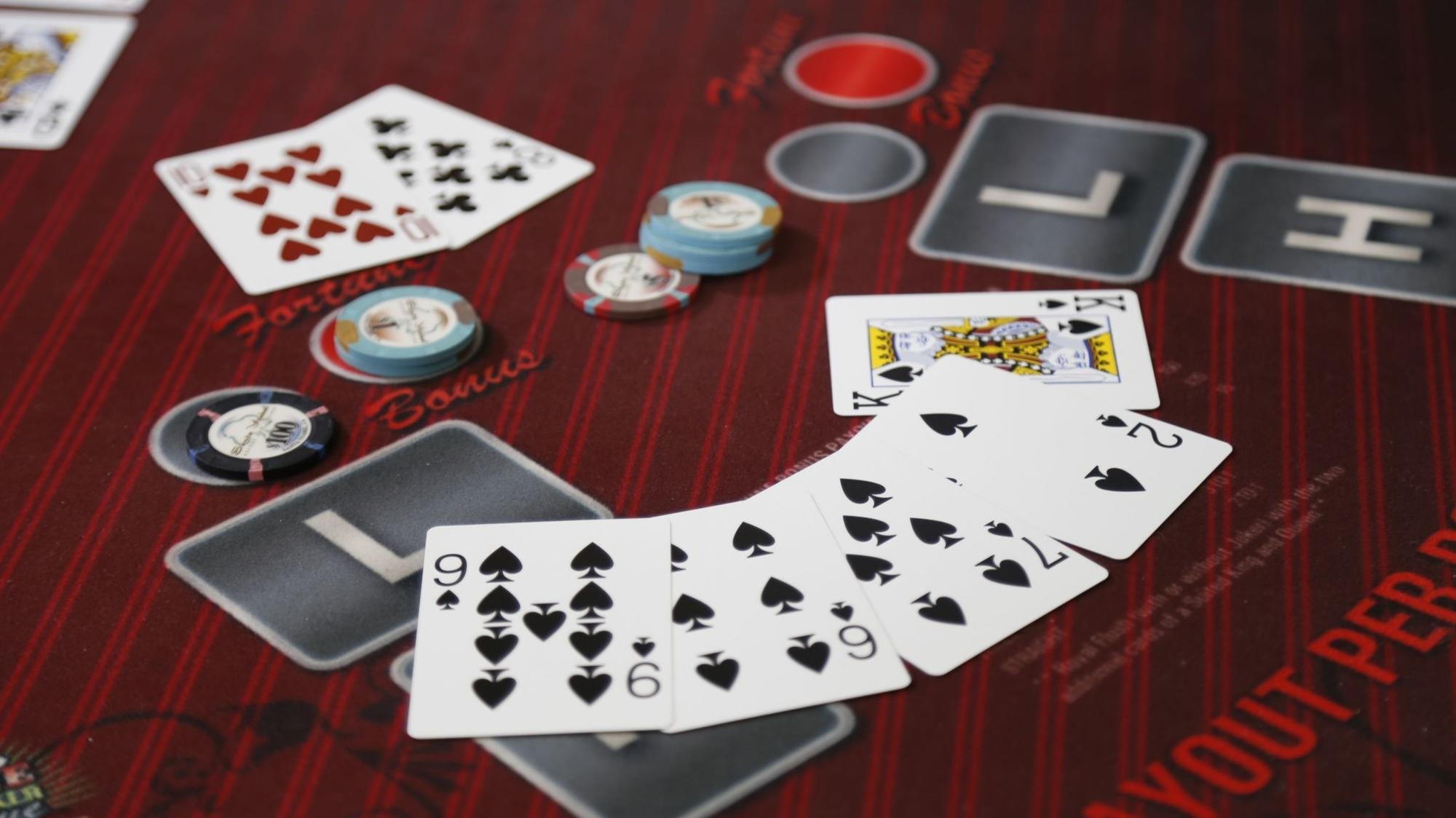 595% First deposit bonus at Genesis Casino