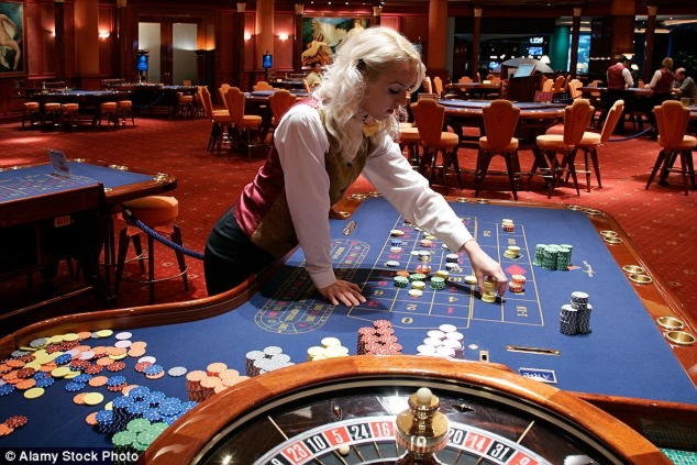 495% Signup casino bonus at CasiPlay Casino