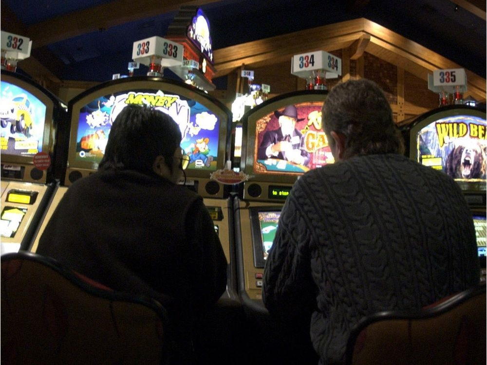 190 Loyal Free Spins! at CasiPlay Casino