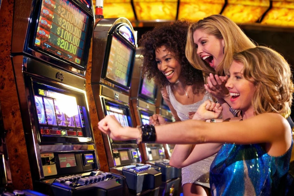 290% Deposit match bonus at Casinia Casino